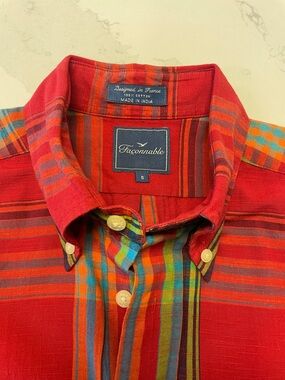 FACONNABLE MENS SHORT SLEEVE BUTTON DOWN SHIRT
SIZE S